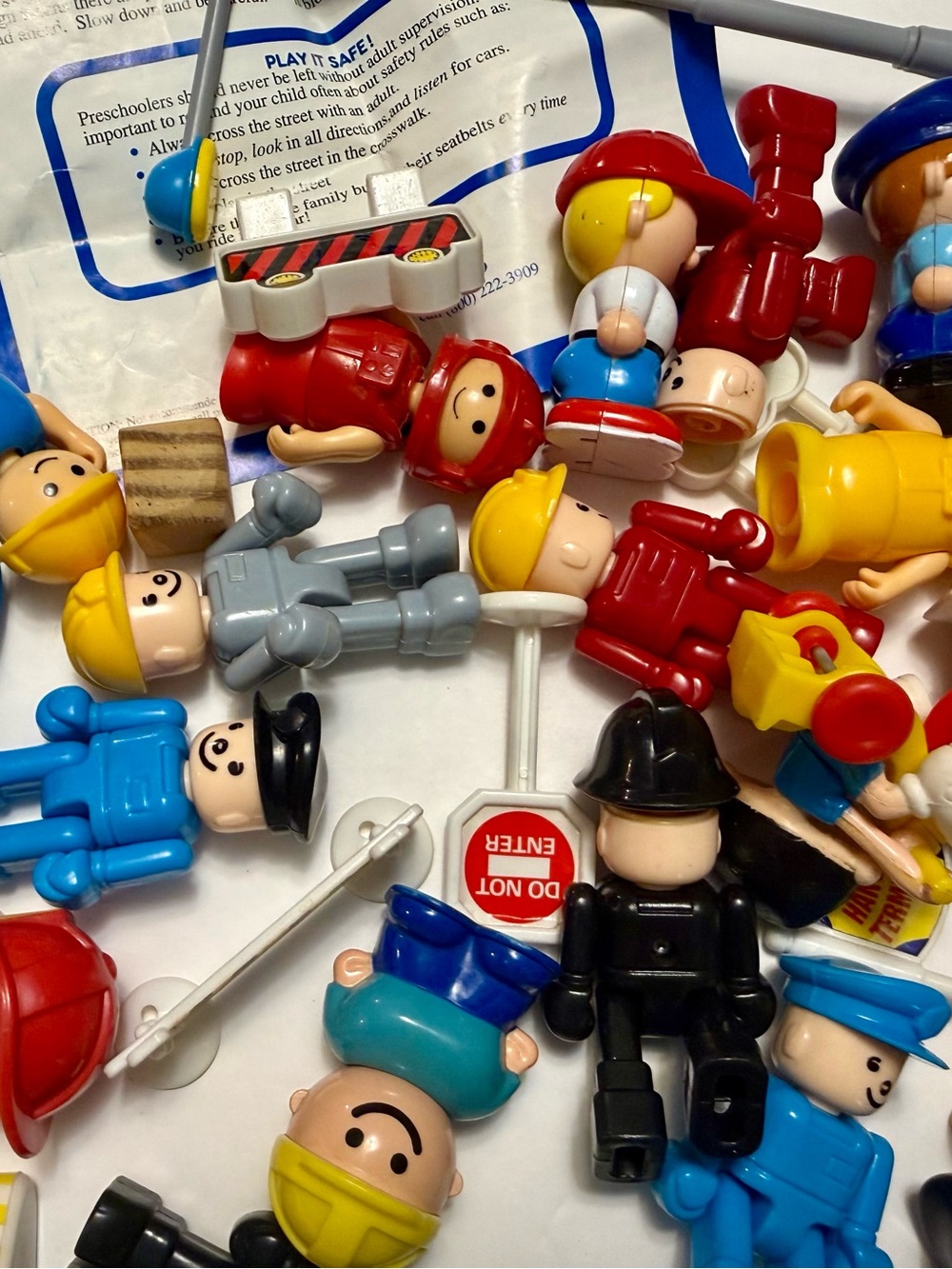 Lego Mini Figures Pack in Red, Blue, Yellow, Black, Gray, White